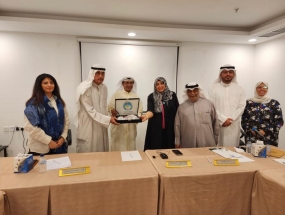 الجلسة الحوارية ( ذكرى العزو .... مواعظ وعبر)